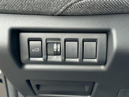 Crystal Black Silica 2026 Subaru Outback Limited