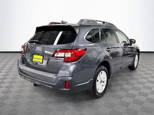Magnetite Gray Metallic 2019 Subaru Outback 2.5i Premium