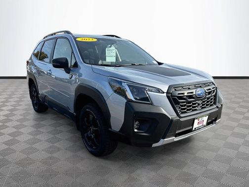 Ice Silver Metallic 2023 Subaru Forester Wilderness