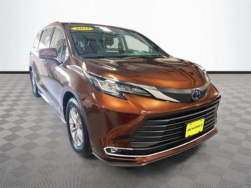 2021 Toyota Sienna XLE 7 Passenger