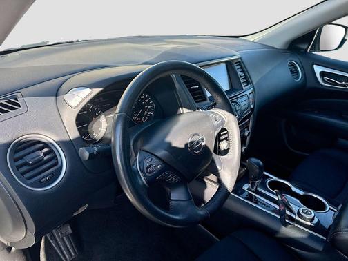 2020 Nissan Pathfinder SV 4WD