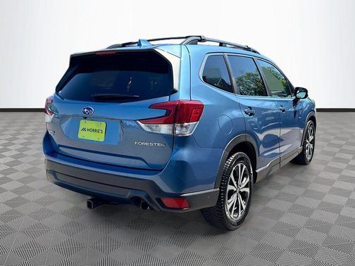 Horizon Blue Pearl 2019 Subaru Forester Limited