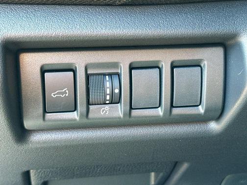 Ice Silver Metallic 2026 Subaru Outback Limited XT