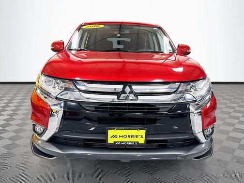 Rally Red Metallic 2016 Mitsubishi Outlander SE