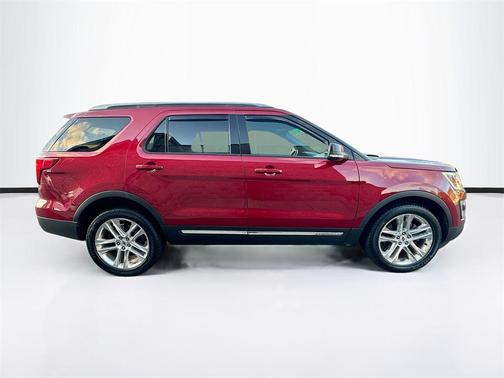 RUBY RED METALLIC TC 2016 Ford Explorer XLT