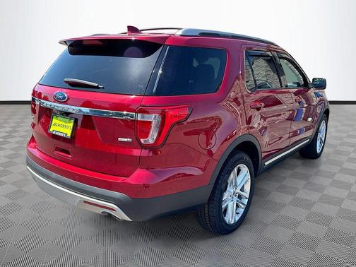 RUBY RED METALLIC TC 2016 Ford Explorer XLT
