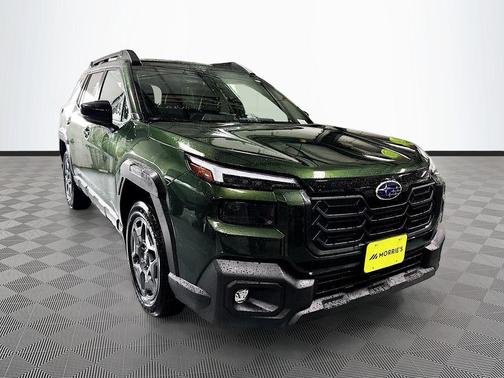 Deep Emerald Green Pearl 2026 Subaru Outback Premium