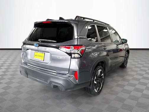 Magnetite Gray Metallic 2026 Subaru Forester Hybrid Premium