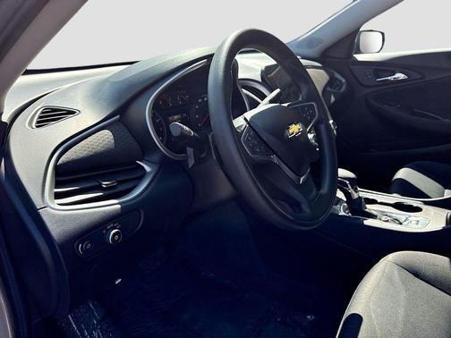 Mineral Gray Metallic 2022 Chevrolet Malibu FWD LT