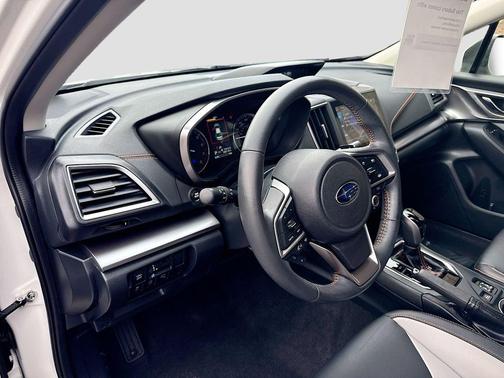 Crystal White Pearl 2023 Subaru Crosstrek Limited