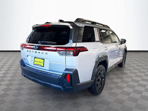 Ice Silver Metallic 2026 Subaru Outback Limited