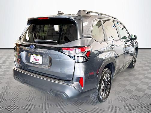 Magnetite Gray Metallic 2026 Subaru Forester Premium