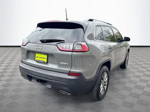 Sting-Gray Clearcoat 2019 Jeep Cherokee Latitude Plus