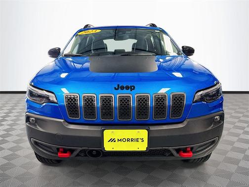 2023 Jeep Cherokee Trailhawk