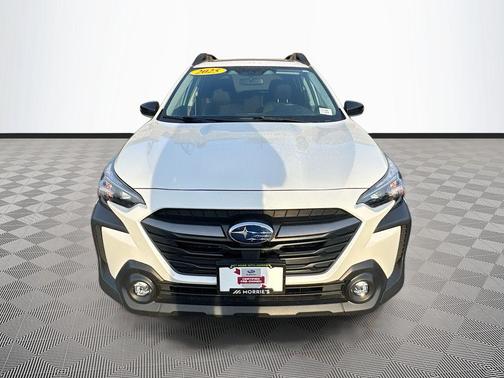 Crystal White Pearl 2025 Subaru Outback Premium
