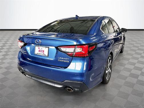 2022 Subaru Legacy Touring XT