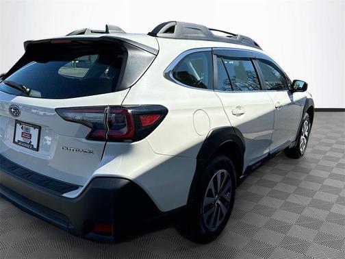 2023 Subaru Outback Base