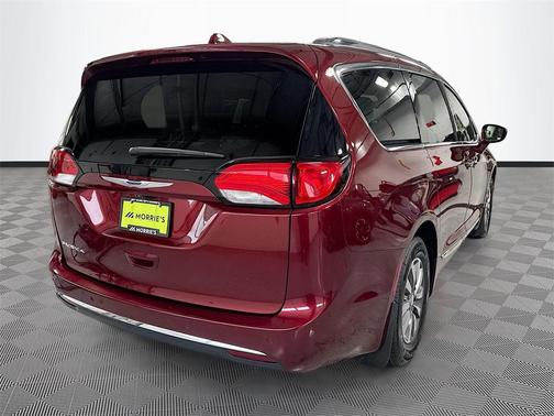 2019 Chrysler Pacifica Touring-L Plus