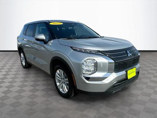 2023 Mitsubishi Outlander ES 2.5 S-AWC