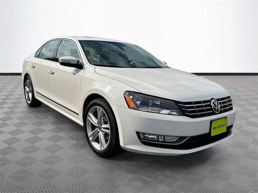 2015 Volkswagen Passat 1.8T Auto SEL Premium