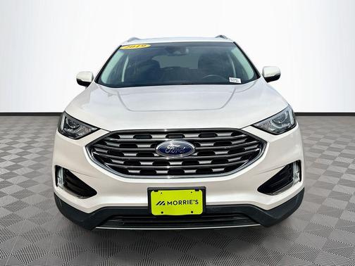 White Platinum Metallic Tri-Coat 2019 Ford Edge SEL