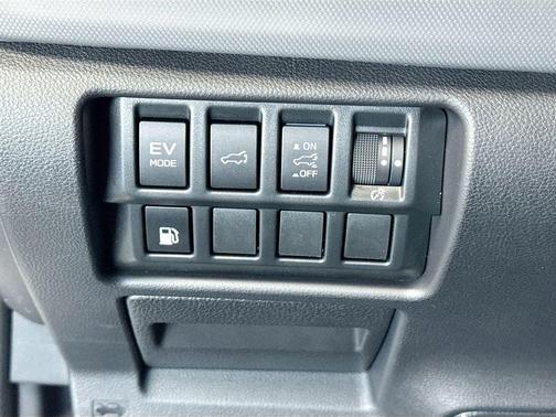 Crystal White Pearl 2026 Subaru Forester Hybrid Sport