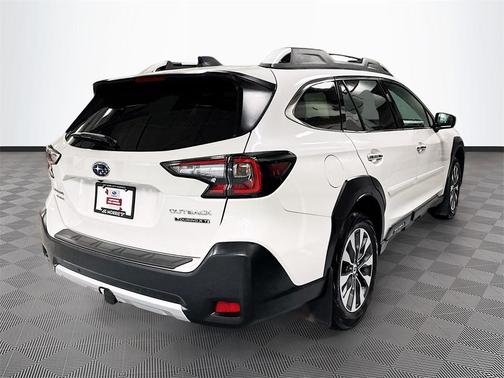2023 Subaru Outback Touring XT