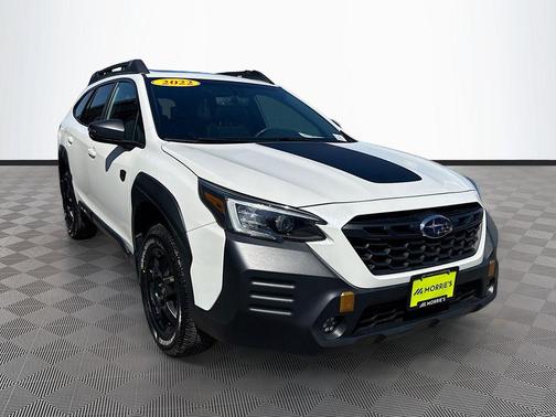 Crystal White Pearl 2022 Subaru Outback Wilderness
