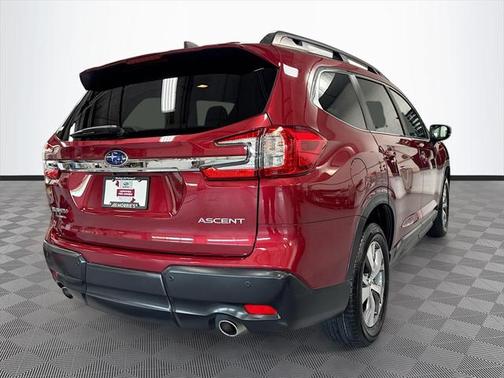 2024 Subaru Ascent Premium 8-Passenger