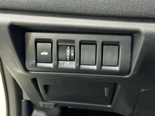 Crystal White Pearl 2025 Subaru Legacy Premium