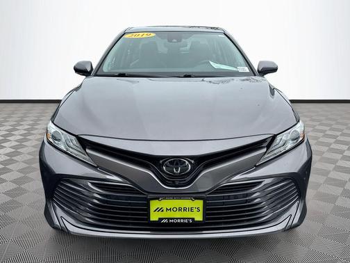 2019 Toyota Camry XLE