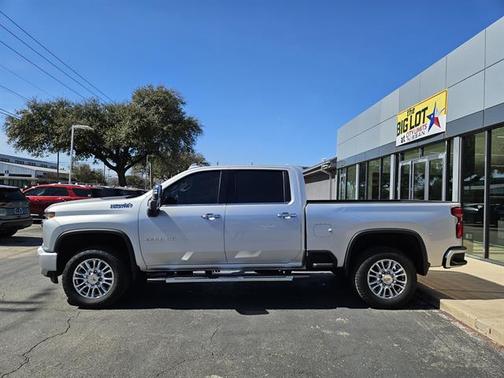 2022 Chevrolet Silverado 2500 High Country