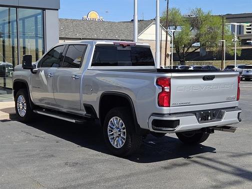 2022 Chevrolet Silverado 2500 High Country