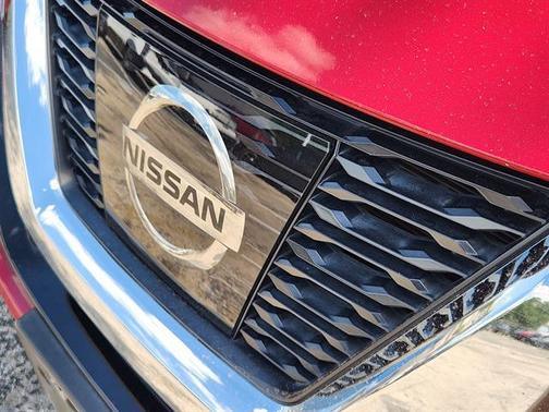 Palatial Ruby 2017 Nissan Rogue SV