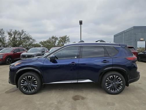 Deep Ocean Blue Pearl 2026 Nissan Rogue Platinum