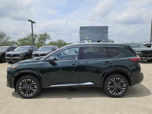 Obsidian Green 2026 Nissan Rogue Platinum