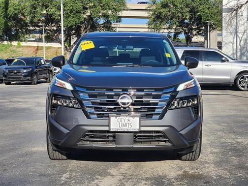 Gun Metallic 2025 Nissan Rogue S