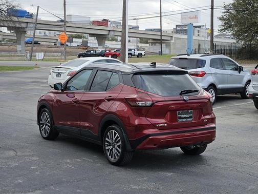 2024 Nissan Kicks SV