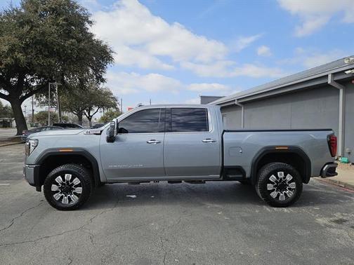 2024 GMC Sierra 2500 Denali