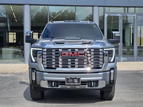 2024 GMC Sierra 2500 Denali