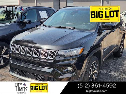 Diamond Black Crystal Pearlcoat 2025 Jeep Compass Limited