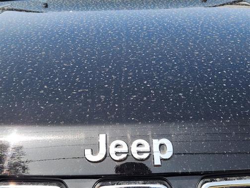 Diamond Black Crystal Pearlcoat 2025 Jeep Compass Limited