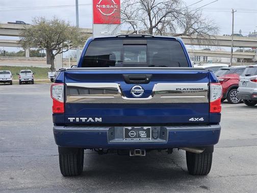2017 Nissan Titan Platinum Reserve