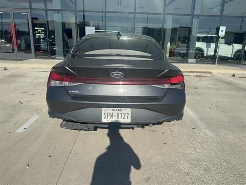 2021 Hyundai ELANTRA SEL