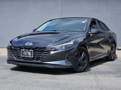 2021 Hyundai ELANTRA SEL