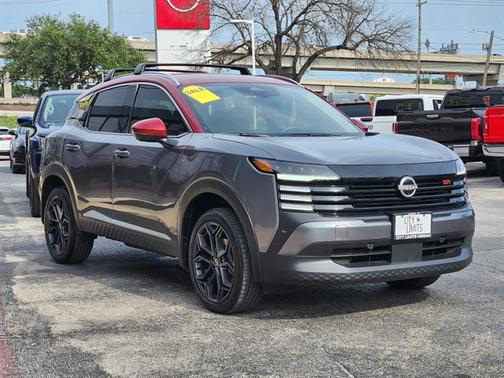 Scarlet Ember Tintcoat 2026 Nissan Kicks SR