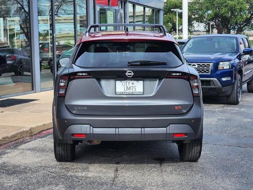Scarlet Ember Tintcoat 2026 Nissan Kicks SR