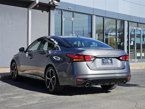 2025 Nissan Altima SR FWD