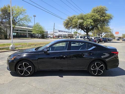 2024 Nissan Altima SR Intelligent AWD