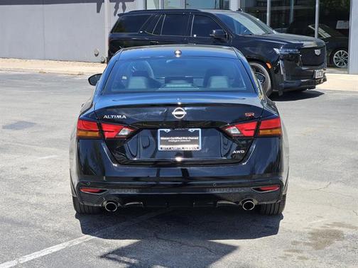 2024 Nissan Altima SR Intelligent AWD